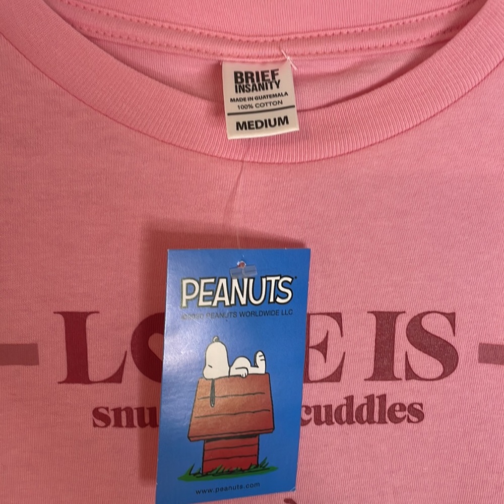 Snoopy Love is Snuggles & Cuddles Pink T Shirt Medium - Picture 3 of 6